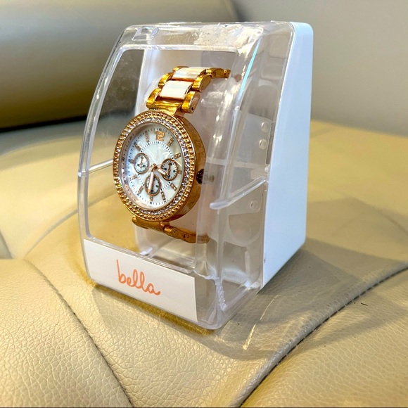 BELLA Fashion Watch - Picture 2 of 6